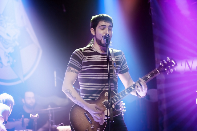 Tips on warming up your voice for the job 