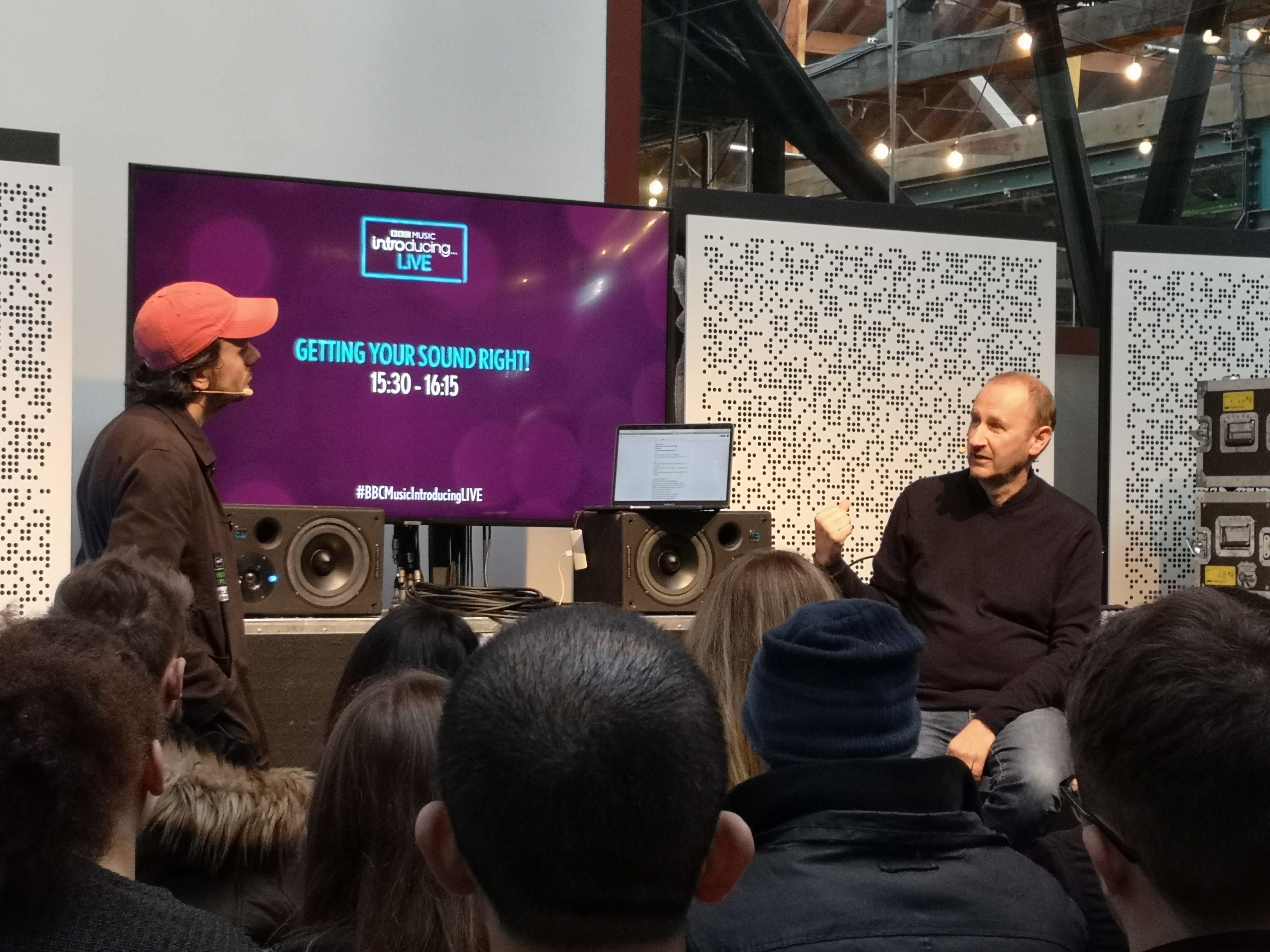 Networking in the music sector: face to face and digitally